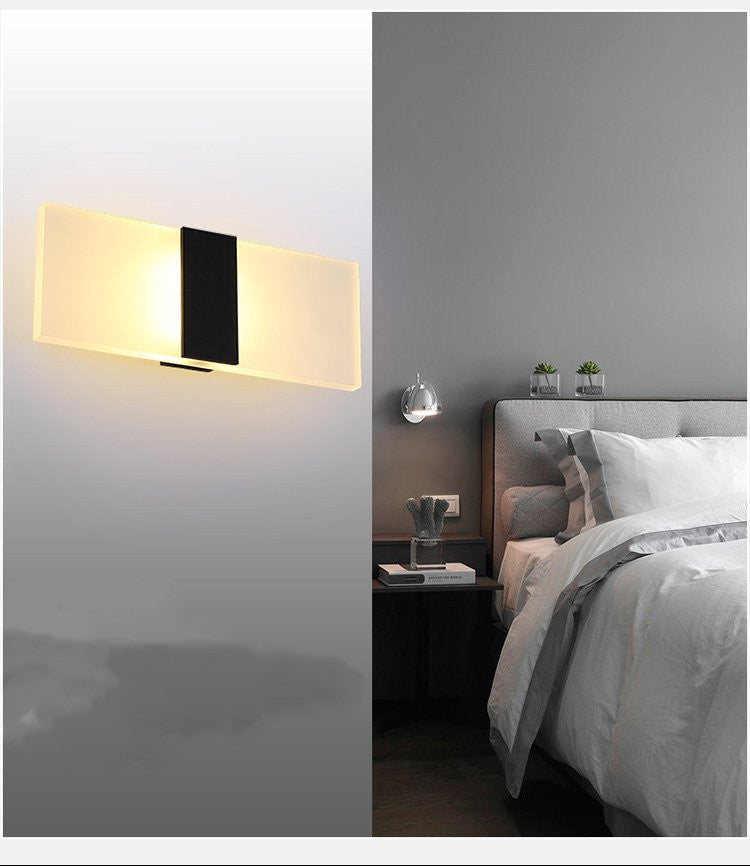 LED Sensor-Wandleuchte mit USB-Ladefunktion – Kabellos & Modern